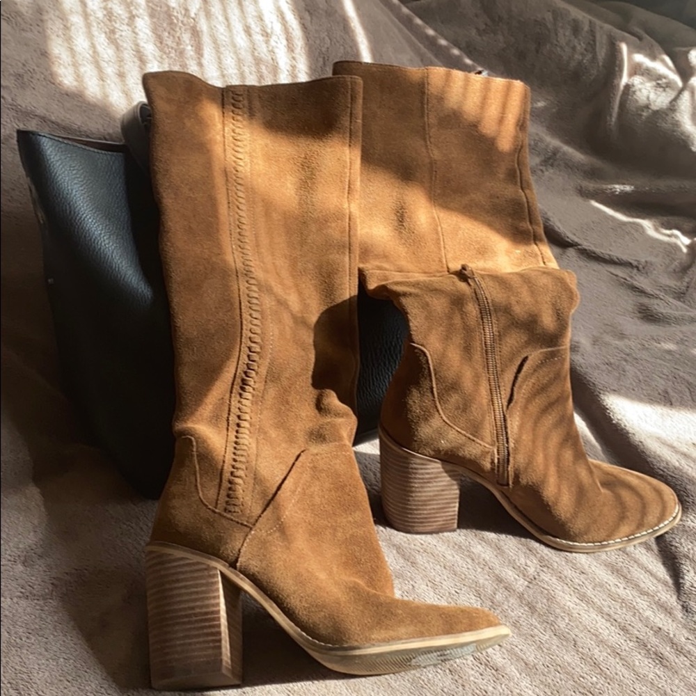 Steve Madden- Suede Leather Boots🔥🔥- Size 7.5